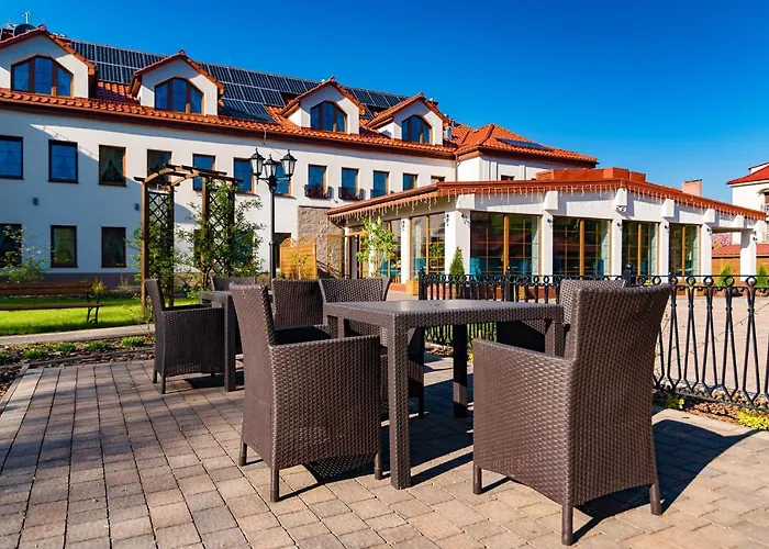 Villa Astra - Apartments & Restaurant