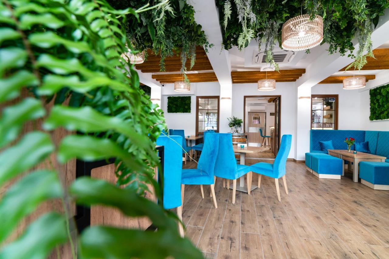 Astra - & Restaurant
